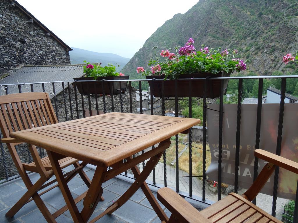 Apartaments La Canal Alins Esterno foto