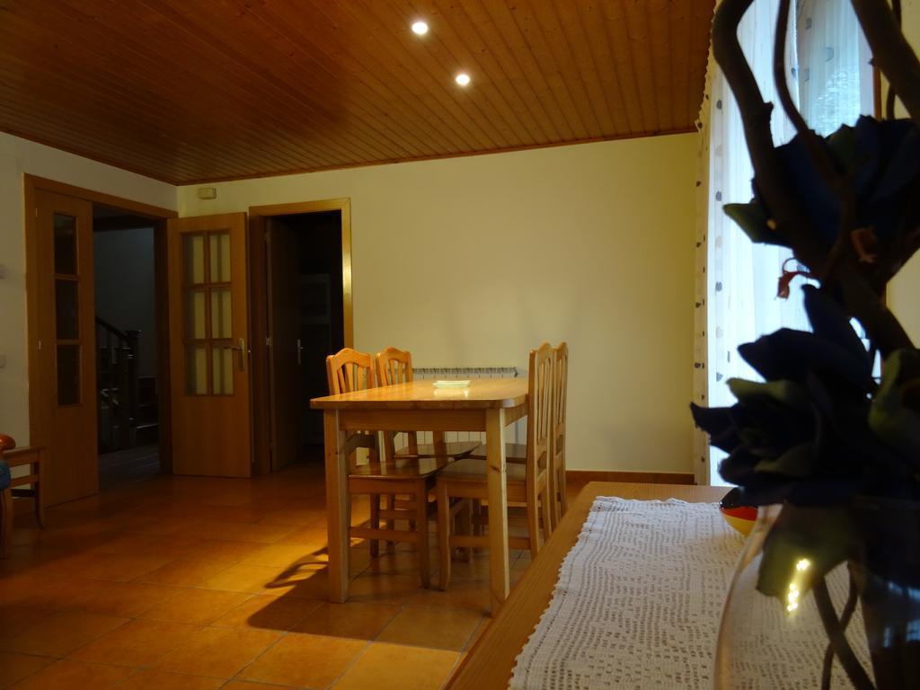 Apartaments La Canal Alins Esterno foto