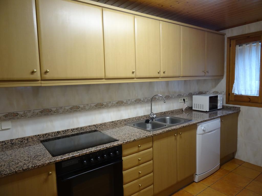 Apartaments La Canal Alins Esterno foto